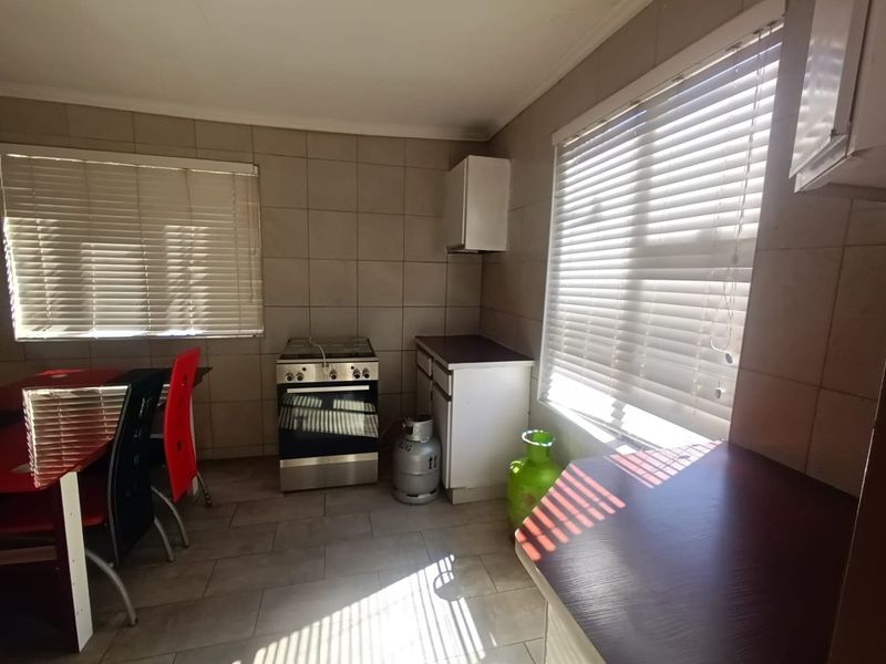 1 Bedroom Garden Flat to Rent in Cullinan | Secure Parking & Water Included - Photo 7