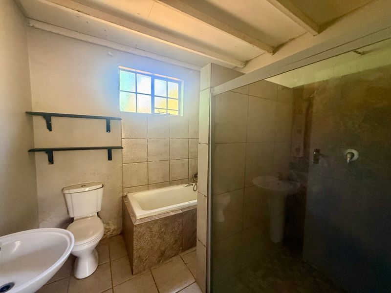 Cottage To Rent in Seasons Lifestyle Estate - Photo 8