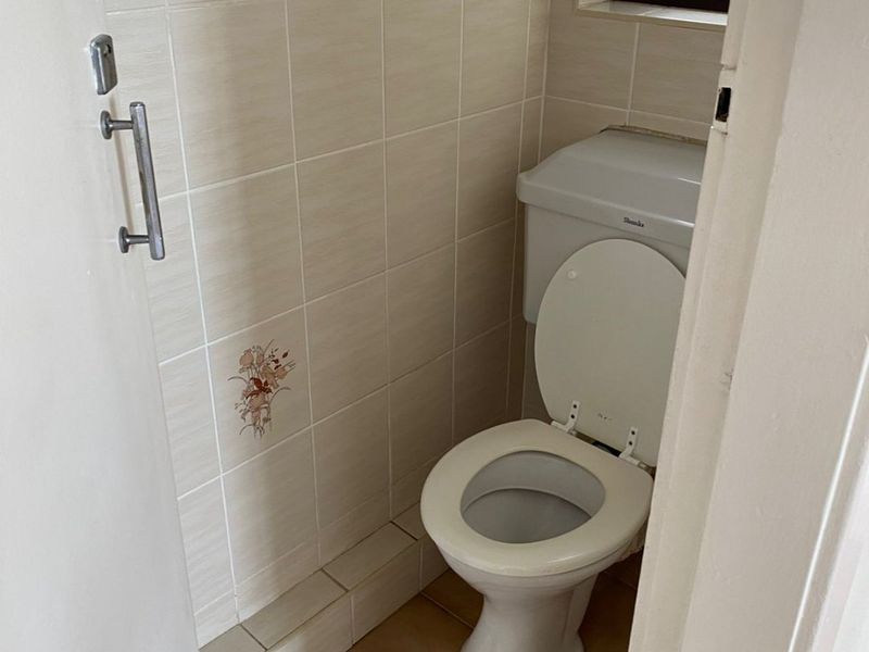 Spacious two bedroom apartment with Sea views - Photo 10