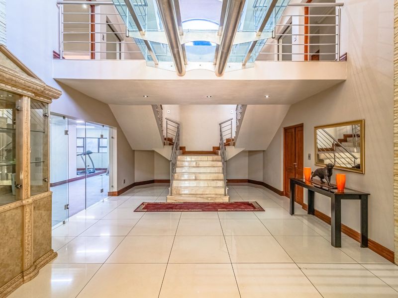 EXQUISITE 6 BEDROOM 6 BATHROOM HOUSE FOR SALE IN BEDFORDVIEW - Photo 3