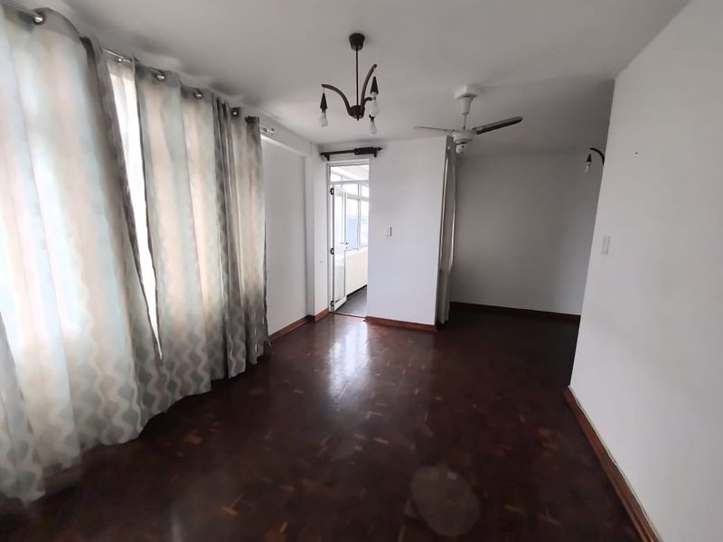 2.5 Bedrooms, 1 Bathroom Apartment To Let In Point, Durban - Photo 4
