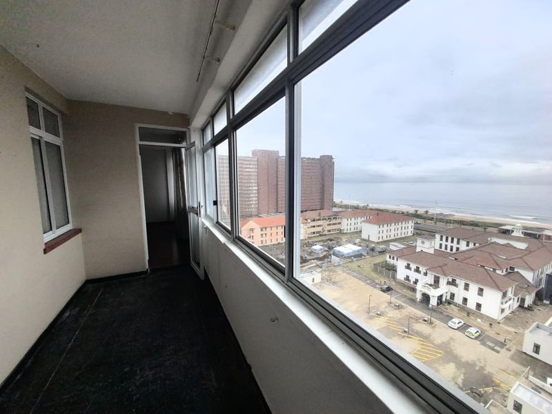 2.5 Bedrooms, 1 Bathroom Apartment To Let In Point, Durban - Photo 7