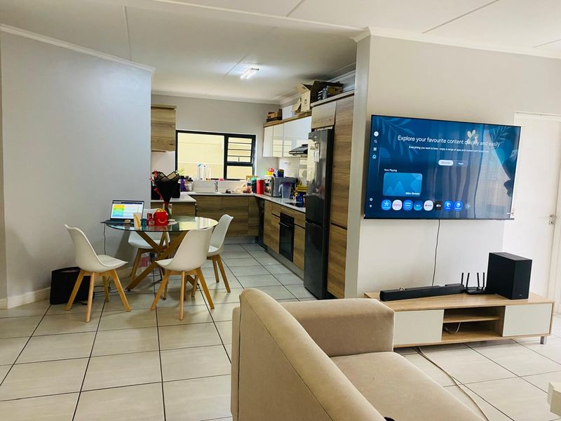 3 BEDROOMS 2 BATHROOM TOWN HOUSE AVAILABLE FOR IMMEDIATE OCCUPATION IN KIKUYA  - Photo 6