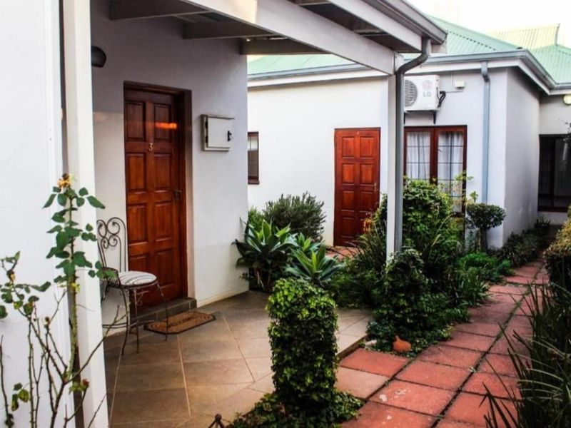Guest House Investment Opportunity – Equestria - Photo 6