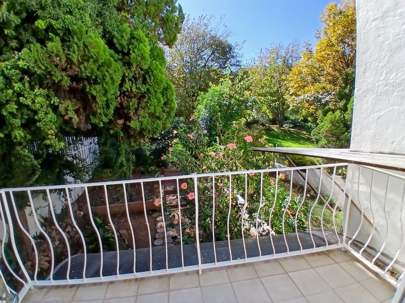 Newly Renovated Garden Unit North Facing Stylish 2 bed 2 bath Ensuite in the Heart of Sandton-Pet Friendly-Prepaid Electricity - Photo 6