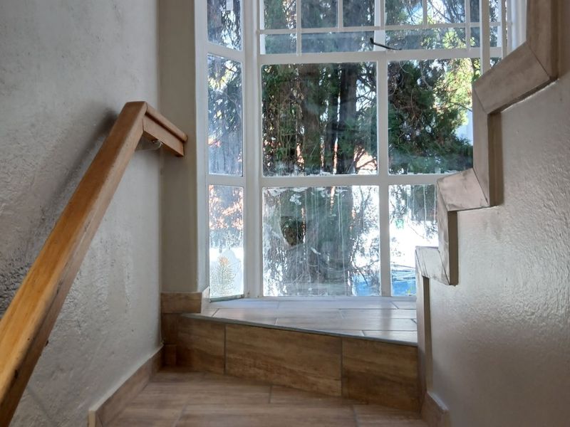 Newly Renovated Garden Unit North Facing Stylish 2 bed 2 bath Ensuite in the Heart of Sandton-Pet Friendly No Refuse or Sewage Charges-Prepaid Electricity - Photo 9