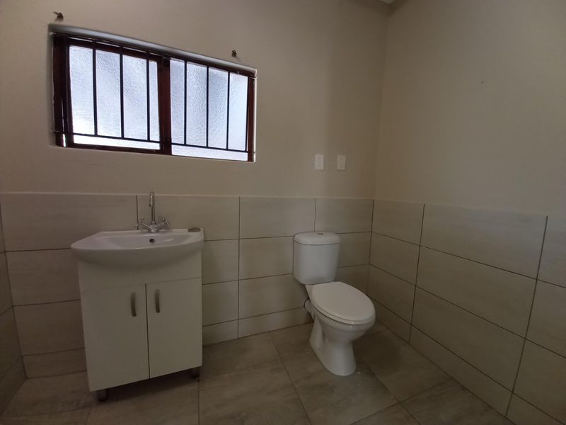 Modern 2 Bedroom Garden Cottage To Let In Stanger Manor - Photo 10