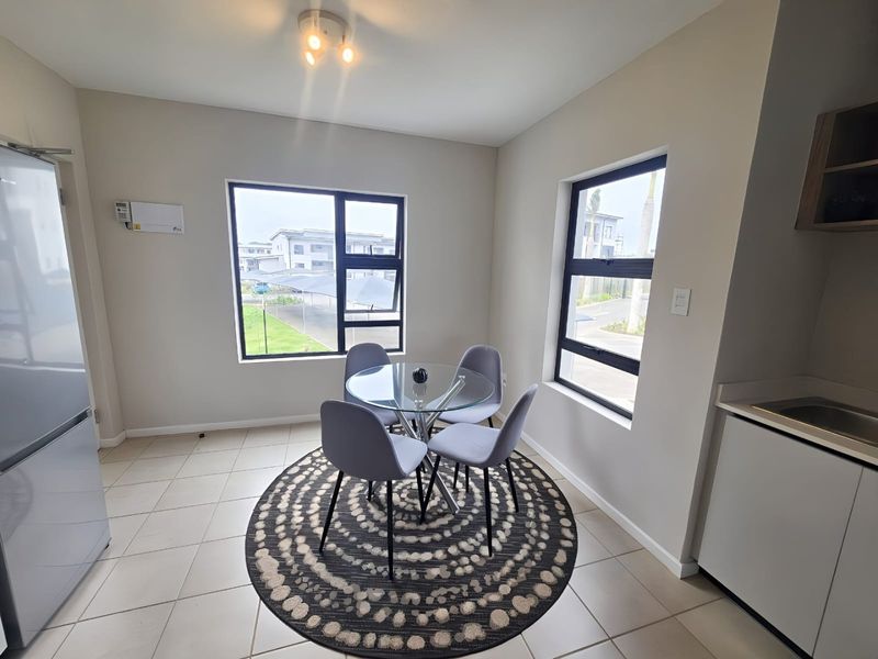 Modern 3-Bedroom Apartment in Secure Bliss Ballito Estate - Photo 5