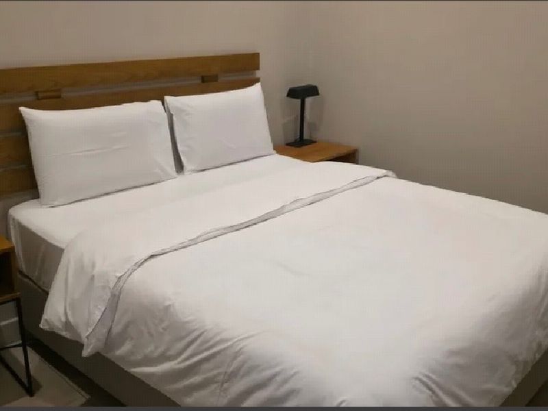Beautiful Furnished 1 Bedroom Apartment for Rent in Sandown.  - Photo 5