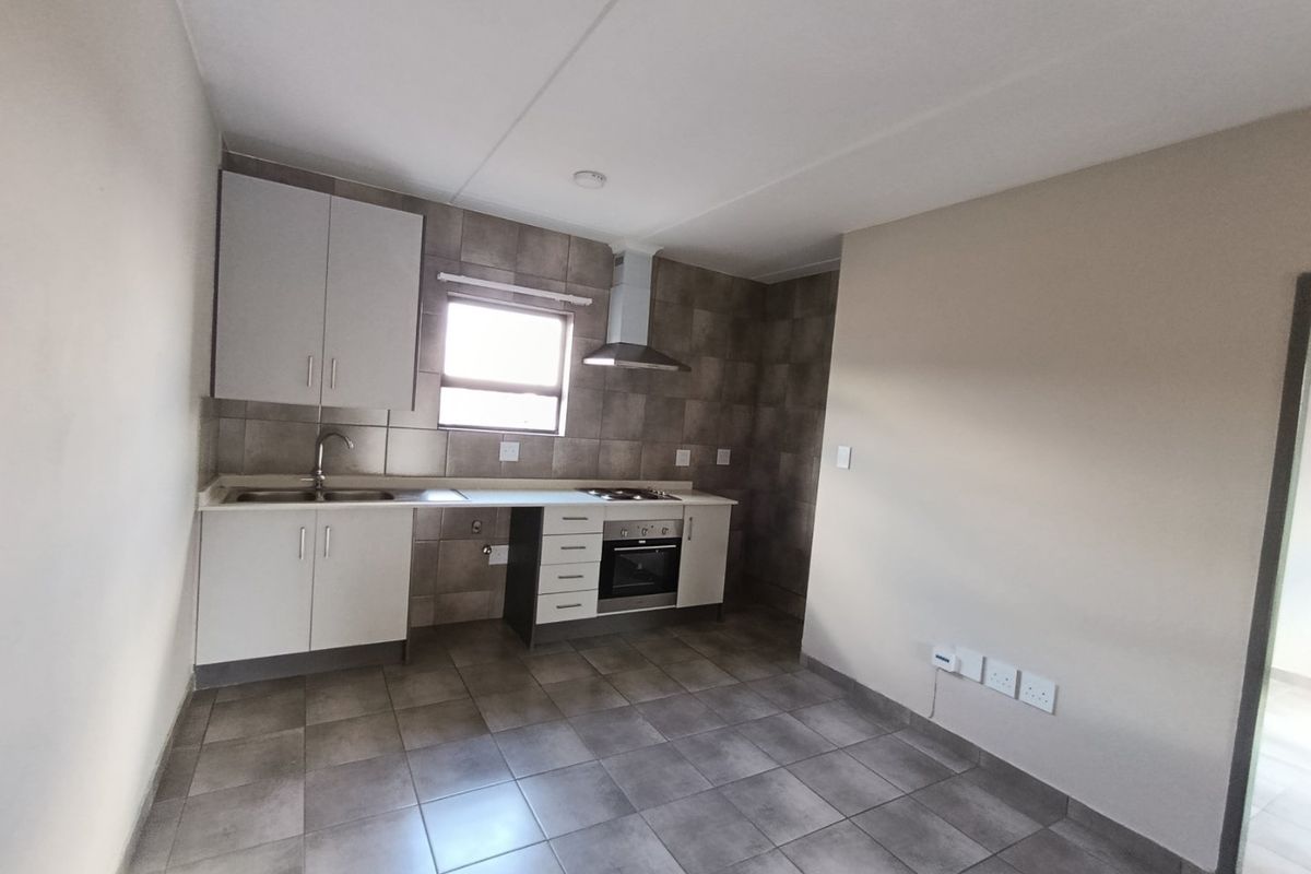 1 BEDROOM APARTMENT FOR SALE IN GROBLER PARK  - Photo 5