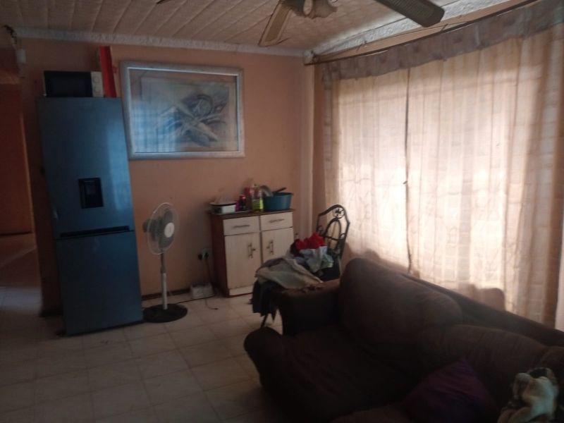 3 Bed House in Daveyton for Sale - Photo 6