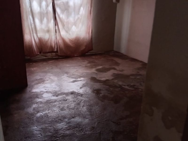 Charming Etwatwa Home with Spacious Living - Photo 3