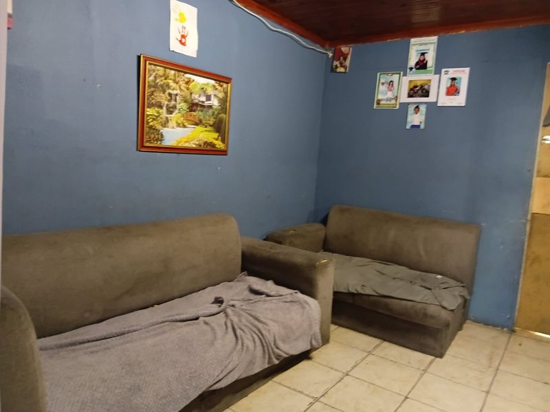 5 Bedroom house with shop for sale in Tafelsig - Photo 3