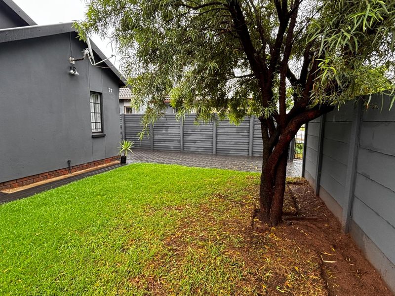 Sunny Alberton Gem in Sky City Living - Photo 2