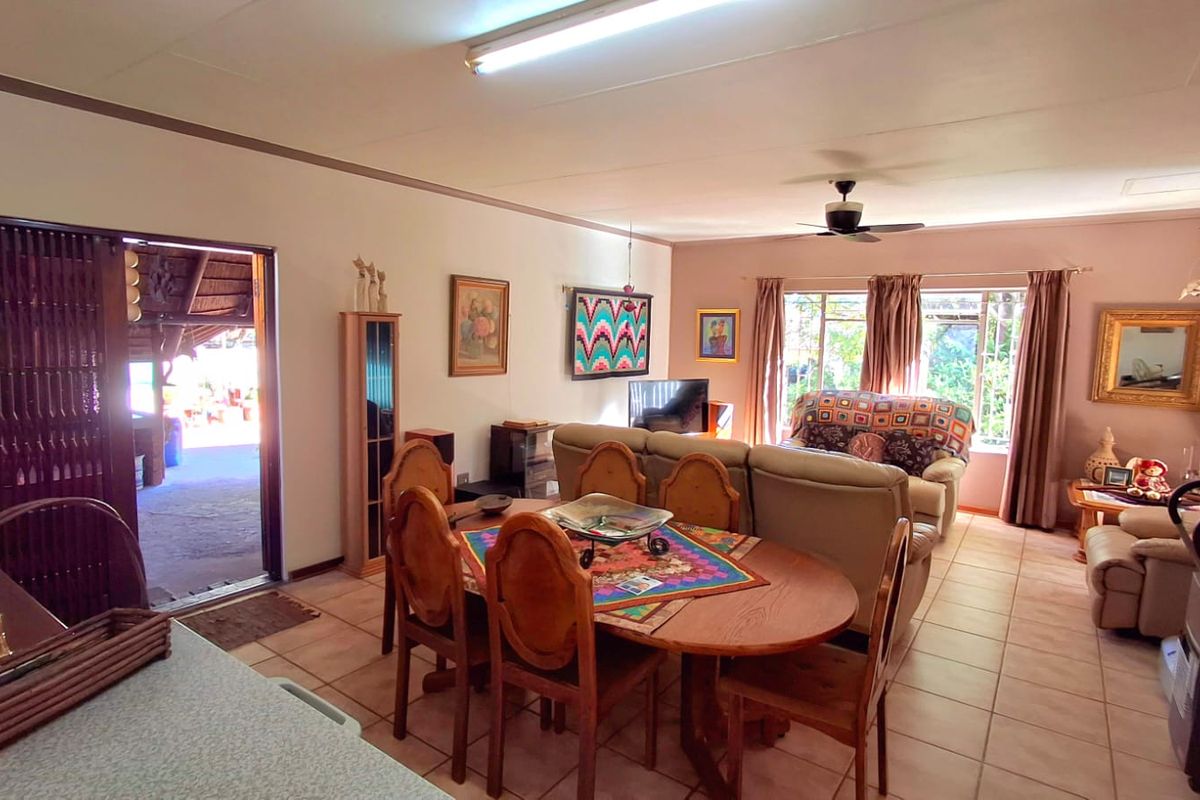 Well-Located 3 Bedroom Family Home Close to Schools - Photo 4