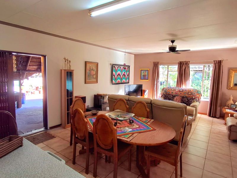 Well-Located 3 Bedroom Family Home Close to Schools - Photo 4