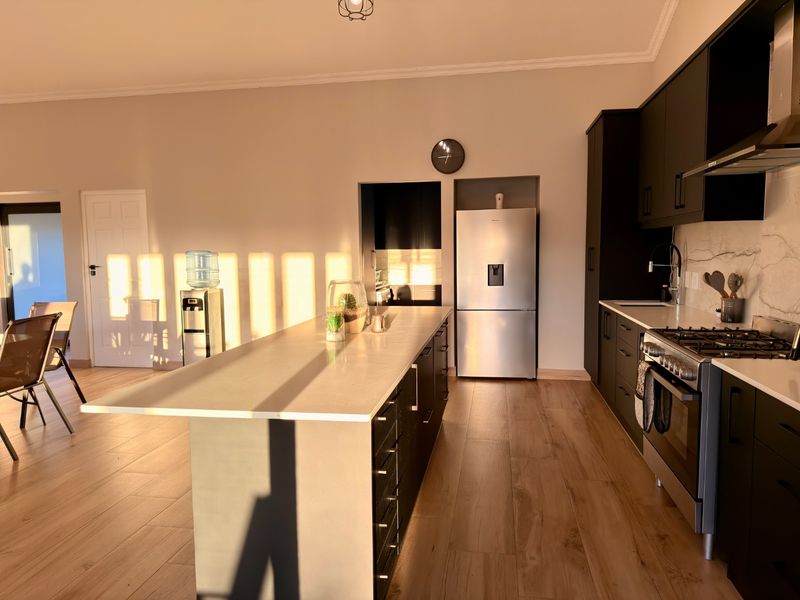 Modern Family Living with Space, Comfort & Entertainment in Meerhof - Photo 7