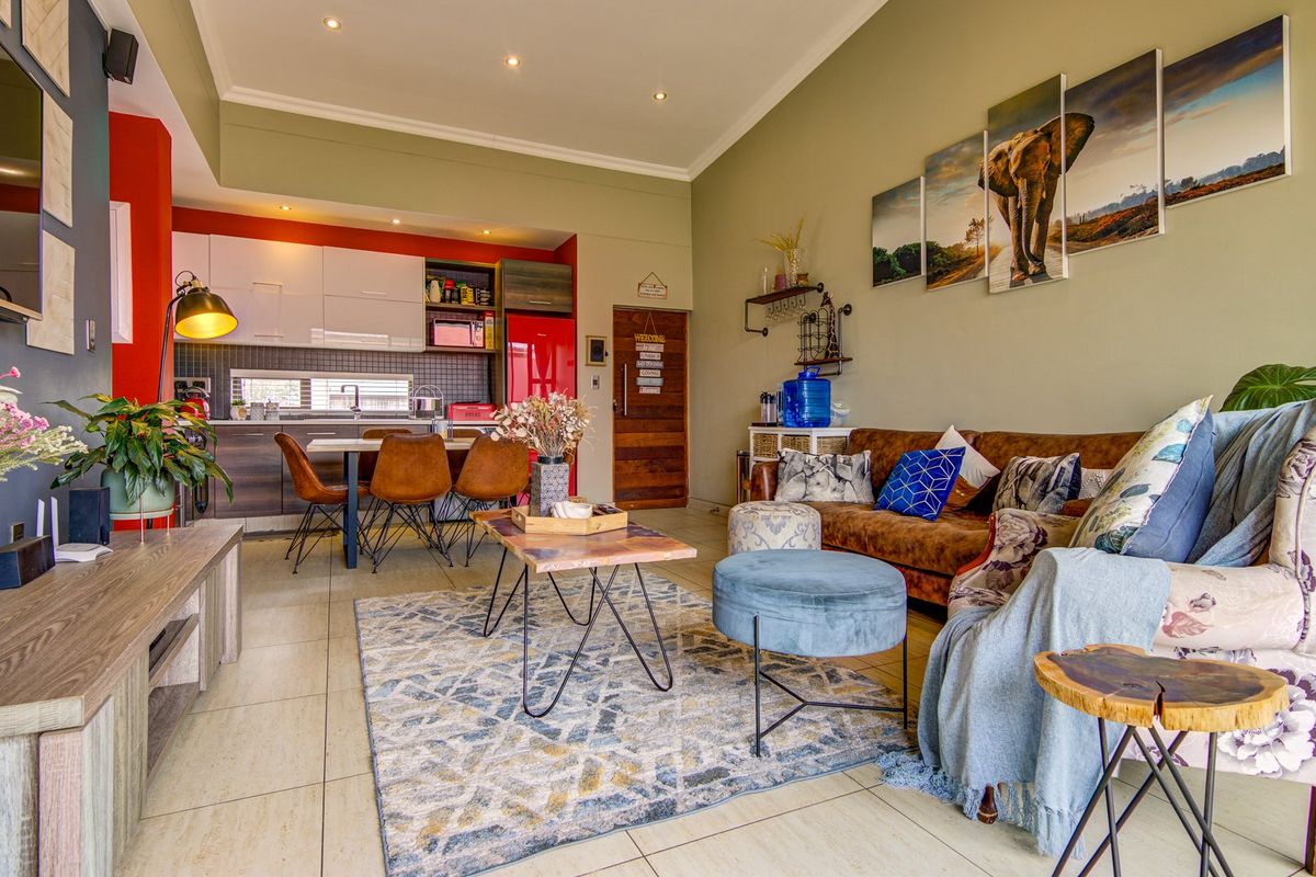 A Luxurious First Floor Unit with 73m2 Floor Space - Photo 5