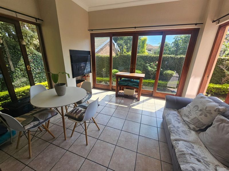 Pristine North-Facing Family Home. - Photo 2