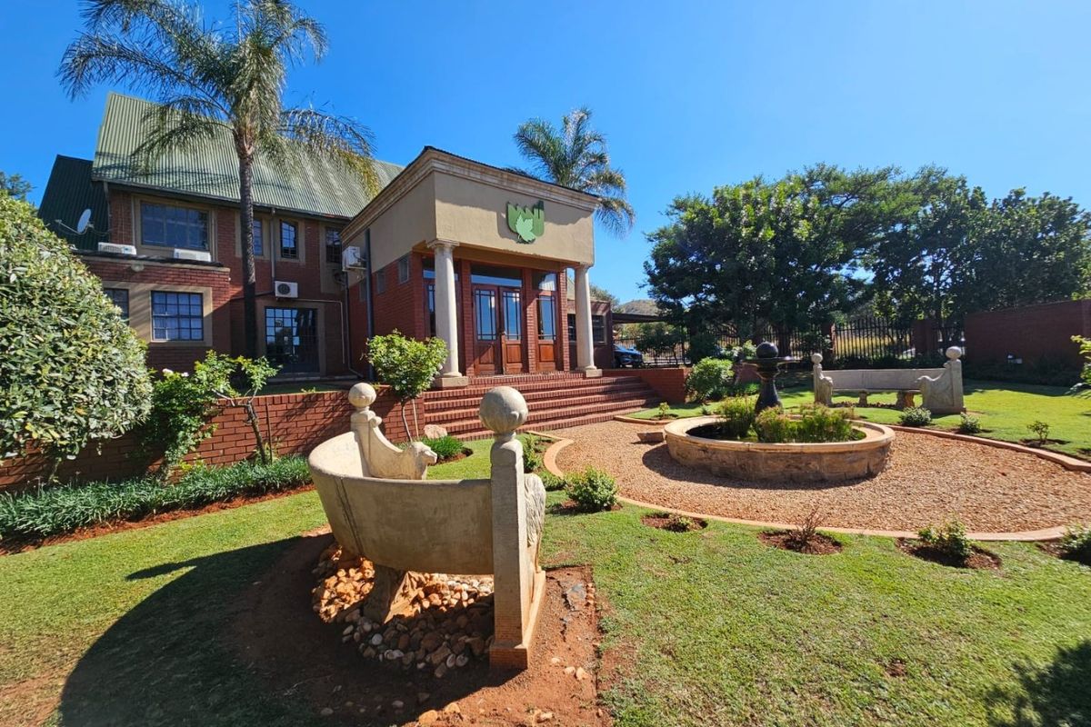 PRIME LOCATION, BUSINESS OPPURTUNITY. - Photo 2