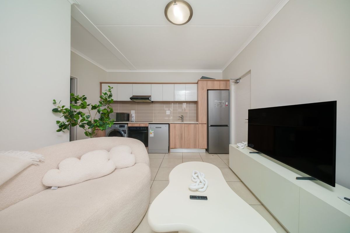 1 Bedroom Apartment for Sale in The Reid! - Photo 3