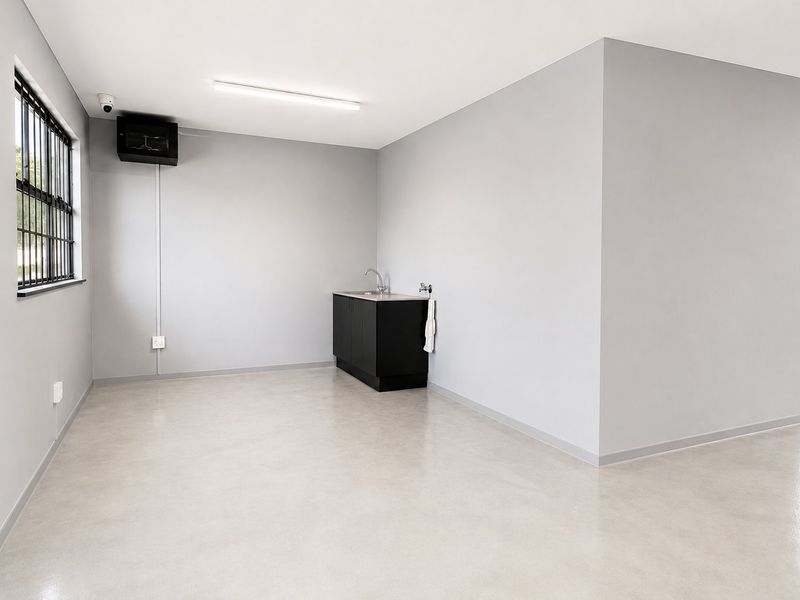 Prime Blairgowrie Commercial Rental | 255sqm North-Facing Studio & Office Space - Photo 4