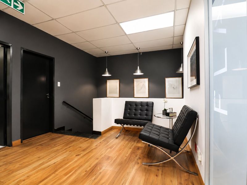 Premium Shared Office Rental in Fourways | Furnished Offices with Boardroom & Solar Power - Photo 10