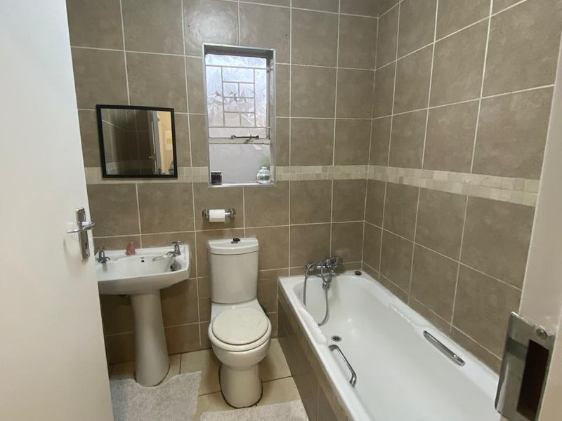 Lovely Simplex Unit for Rent   - Photo 4