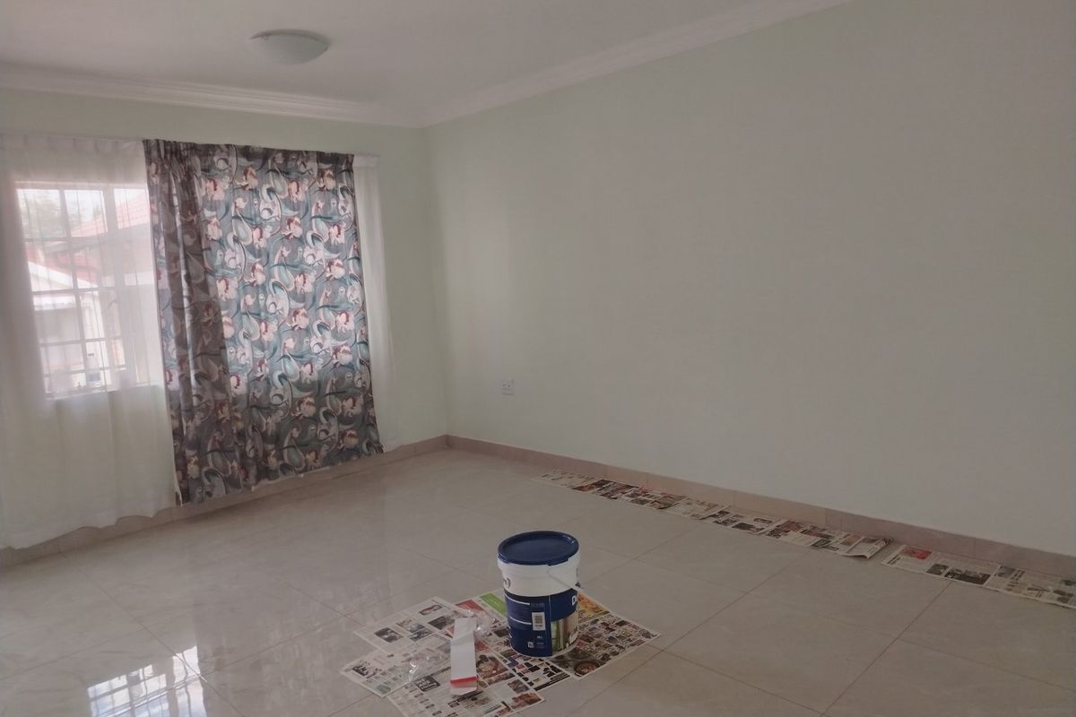 LARGE GARDEN FLAT... MODERN SPACIOUS TWO BEDROOM, TWO BATHROOM  - Photo 5