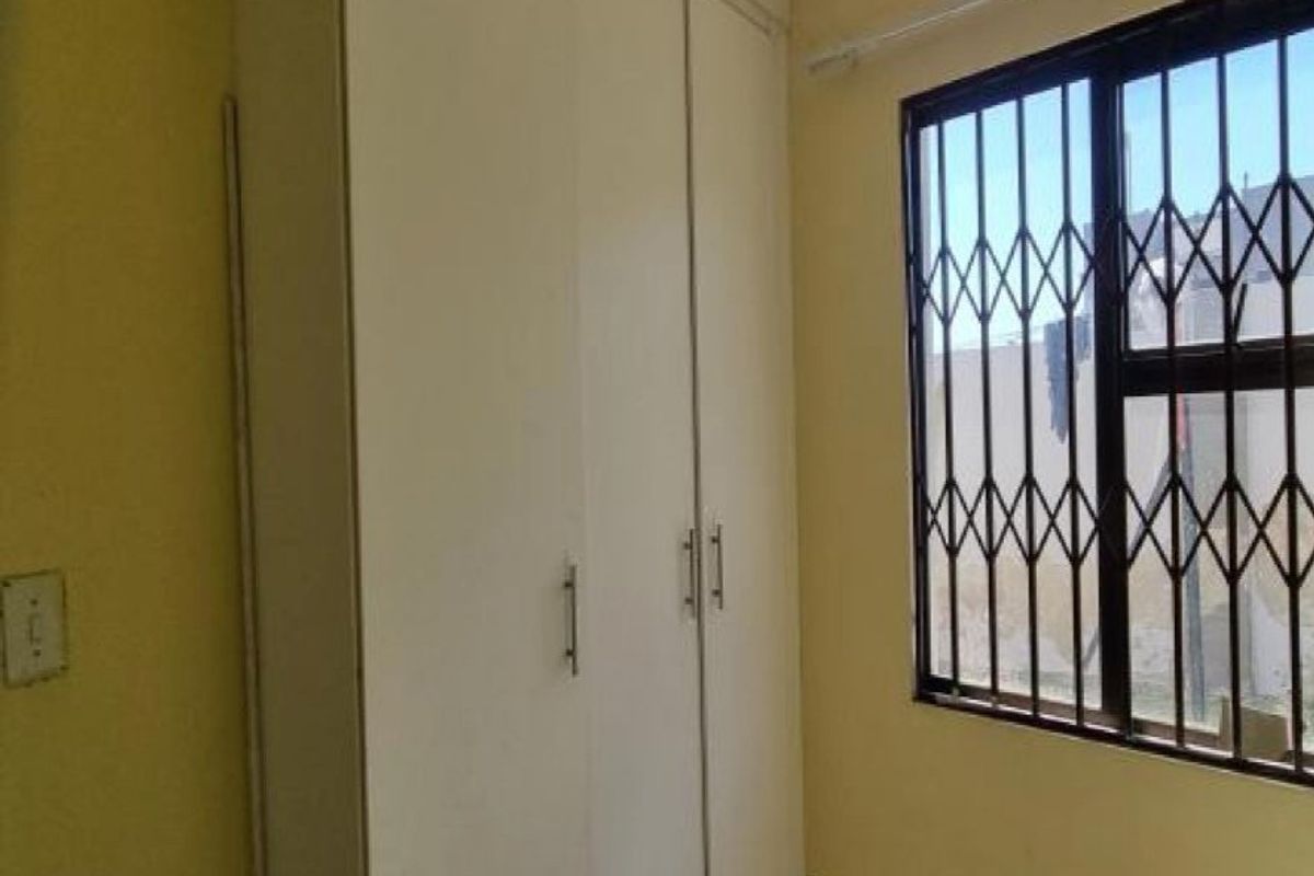 2-Bedroom Apartment for Sale in Sagewood - Photo 4