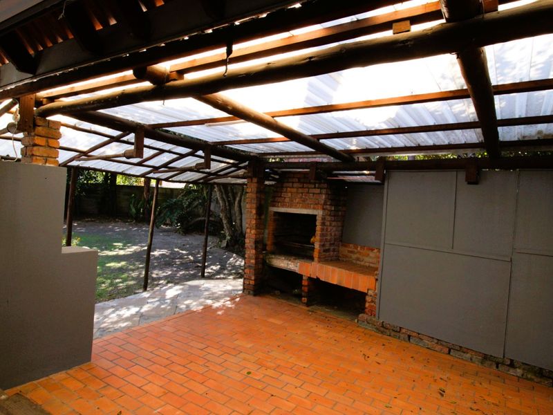 Stylish Family Home with Ocean Views and Granny Flat - Photo 2