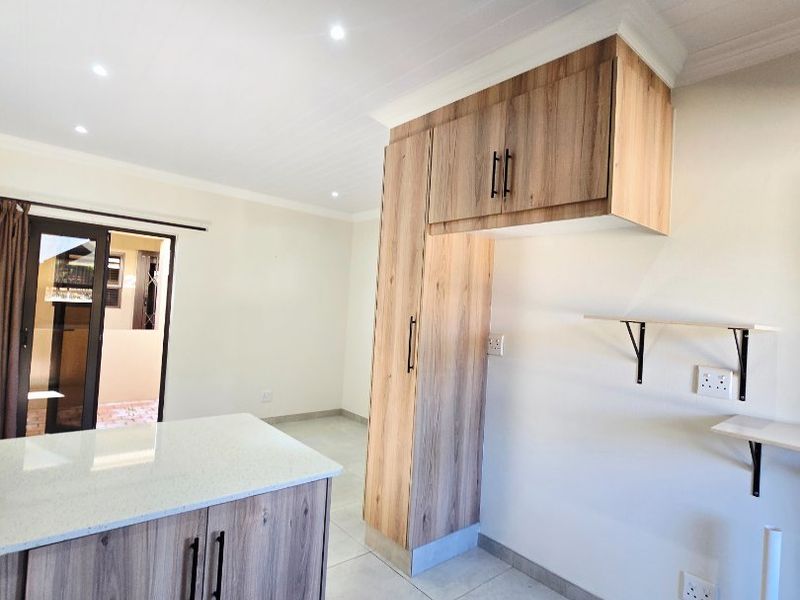 Comfortable & Secure Retirement Living - Photo 5