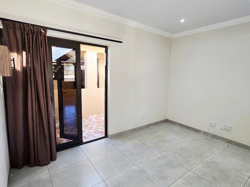 Comfortable & Secure Retirement Living - Photo 8