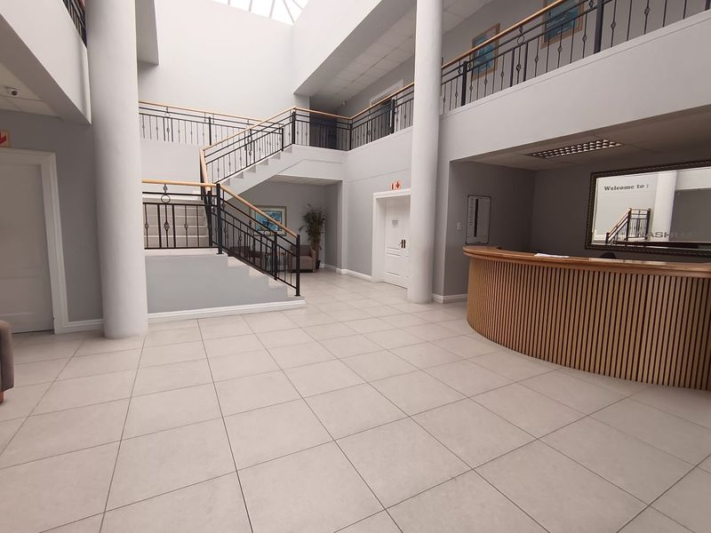 Prime Commercial Office Space To Rent  - Photo 1