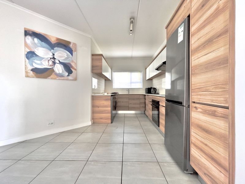 3 Bedroom 2 Bathroom Ground Floor For Rent - Photo 3