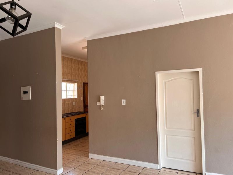 Family friendly townhouse in Faerie Glen vibe - Photo 6
