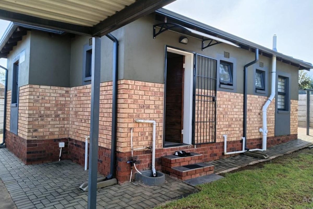 Two bedroom for sale at mindalore - Photo 2