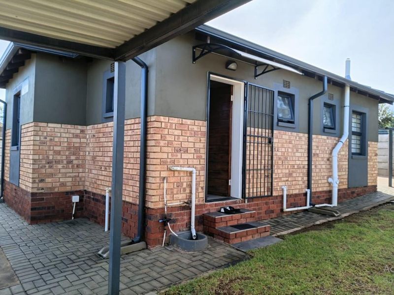 Two bedroom for sale at mindalore - Photo 2