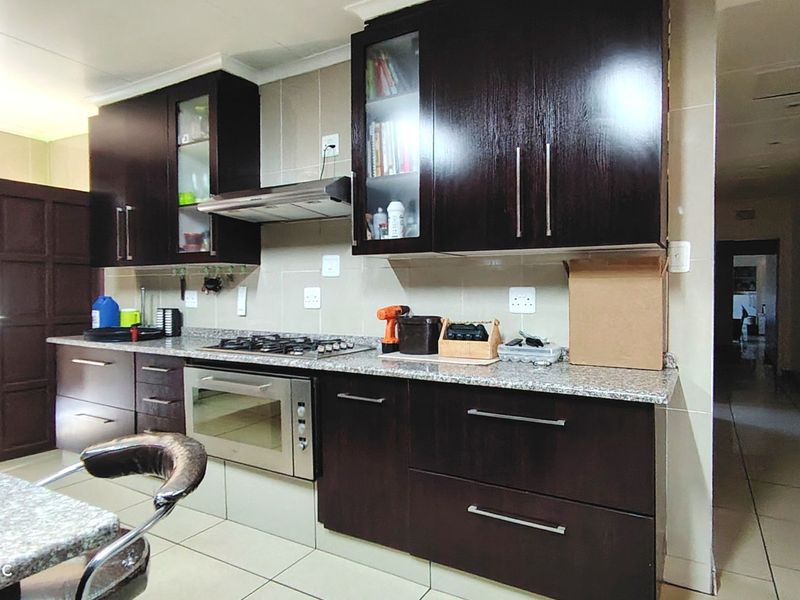 Expansive Smallholding with Endless Potential in Homelands. - Photo 1