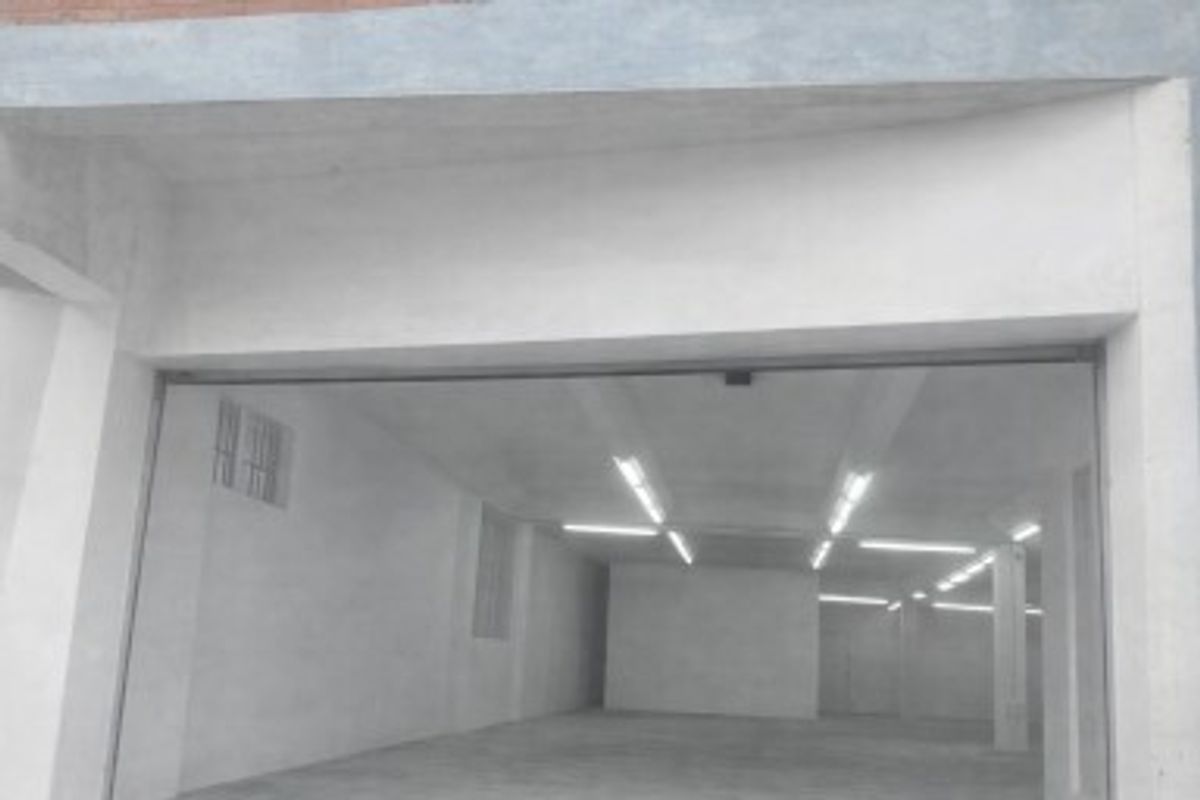 Well-Located 550 sqm Warehouse Space Available in Durban CBD - Photo 2