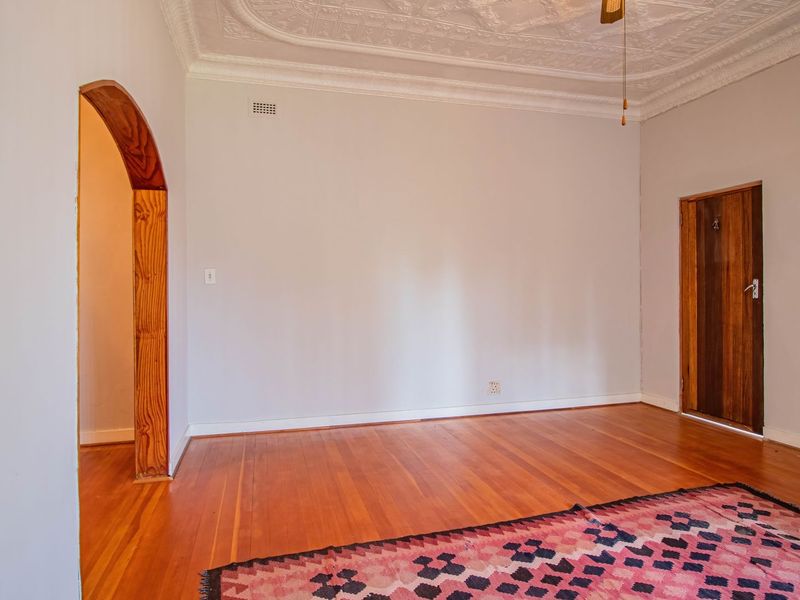 Spacious 4 bed family home in Malvern East - Photo 4
