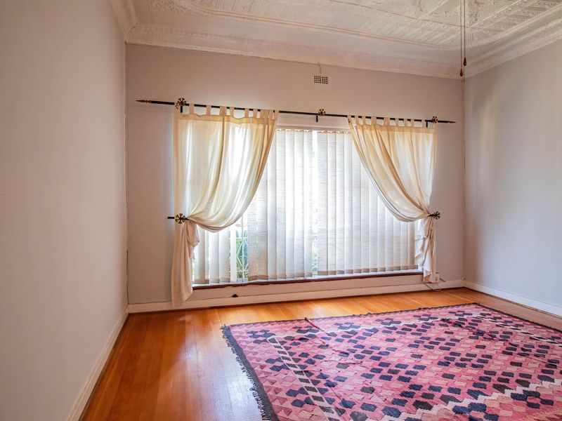 Spacious 4 bed family home in Malvern East - Photo 3