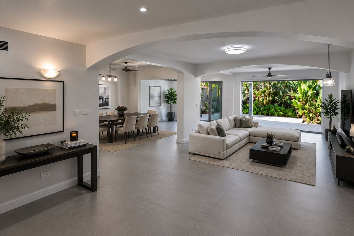 Villa For Sale in Umhlanga Rocks - Beach Front Property with Direct Beach Access - Photo 2