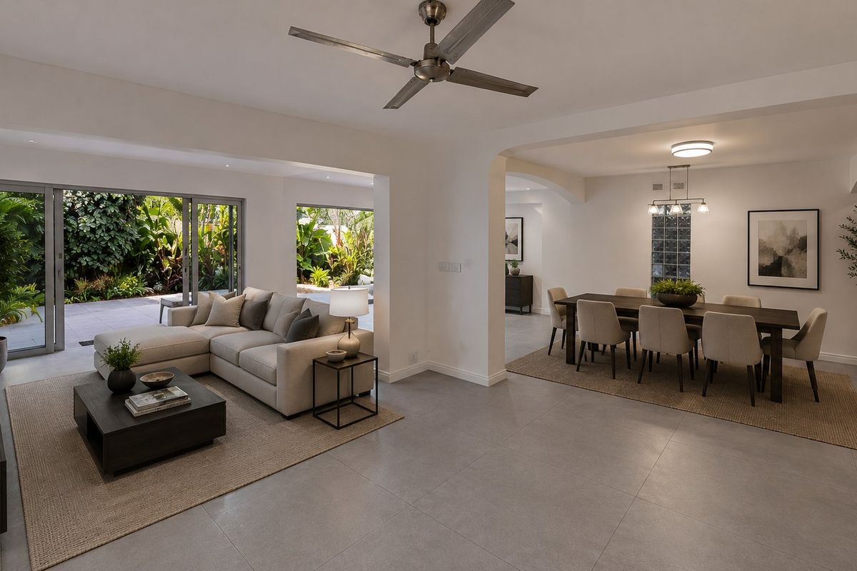 Villa For Sale in Umhlanga Rocks - Beach Front Property with Direct Beach Access - Photo 3