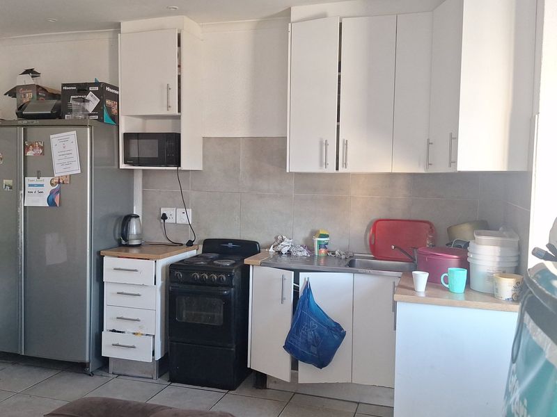 Home in upmarket Neighborhood  - Photo 6