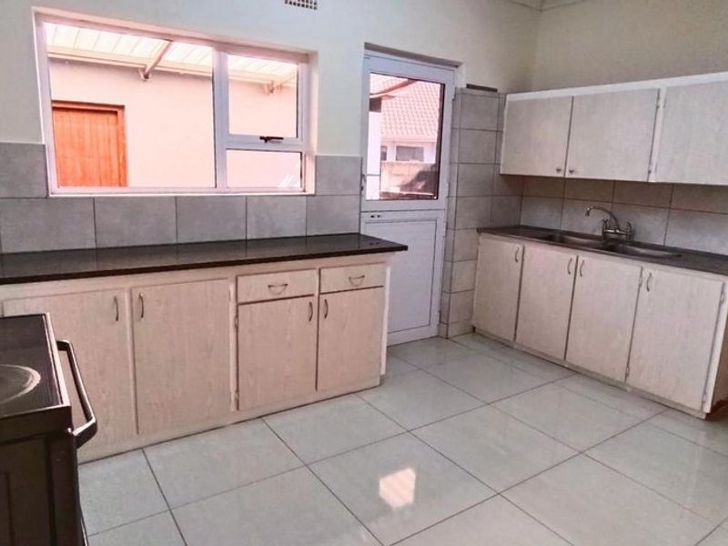 PPRA Registered Investors A hop and a Skip from the SEA Charming A-Frame Home with Separate Bachelor Flat - Photo 3