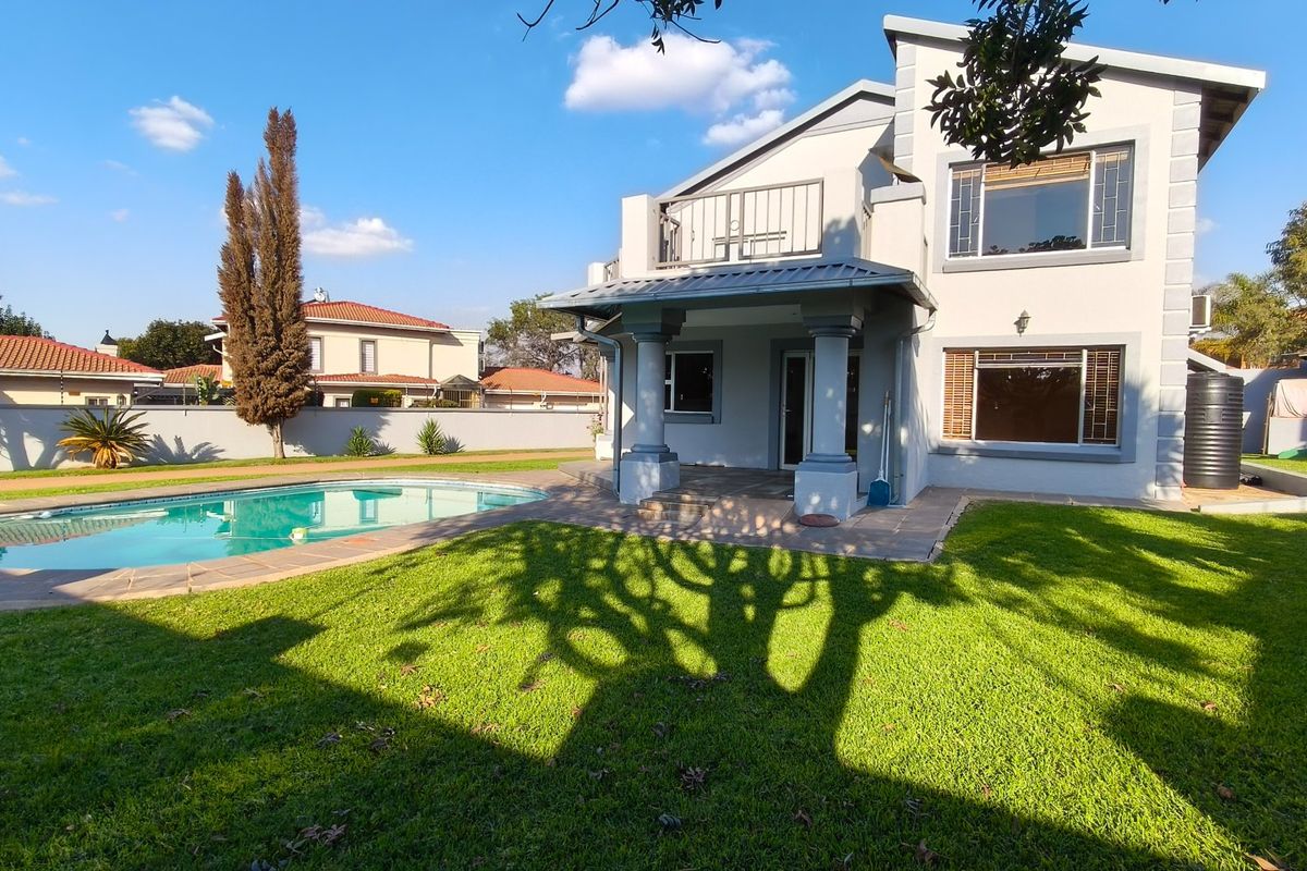 Luxurious Highveld Home with Braai Patio - Photo 2