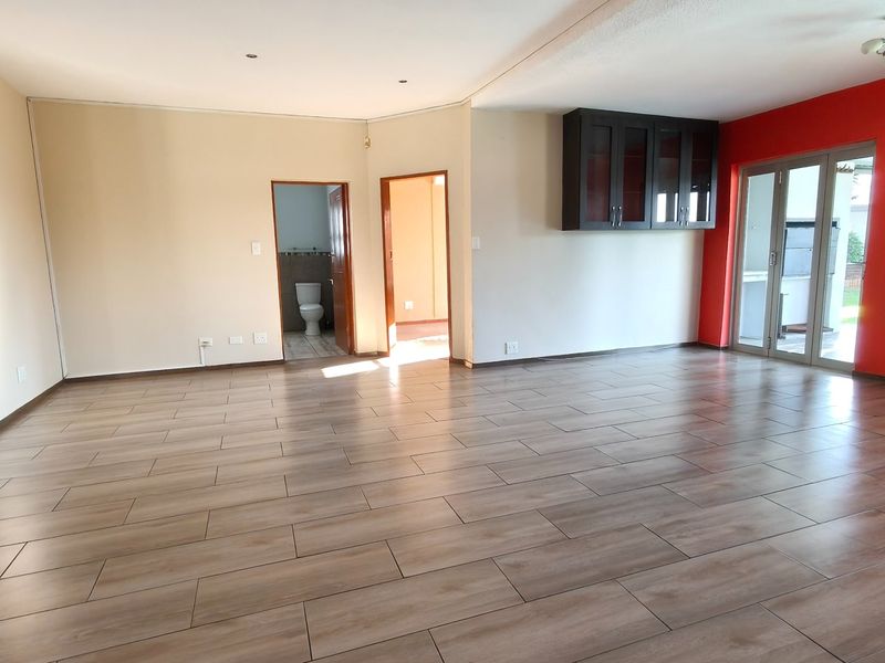 Luxurious Highveld Home with Braai Patio - Photo 5