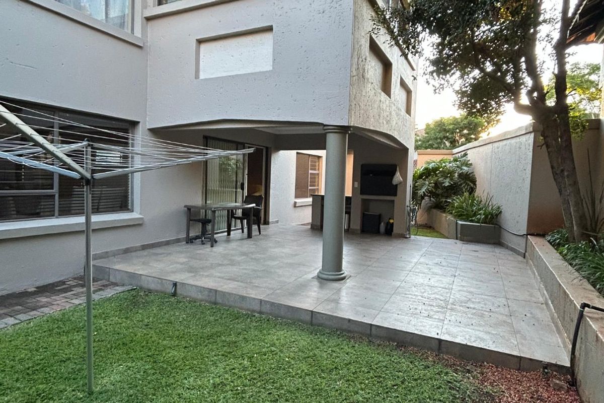 FOR SALE!!  4-Bedroom Family Home in Secure Fairie Glen Estate - Photo 3