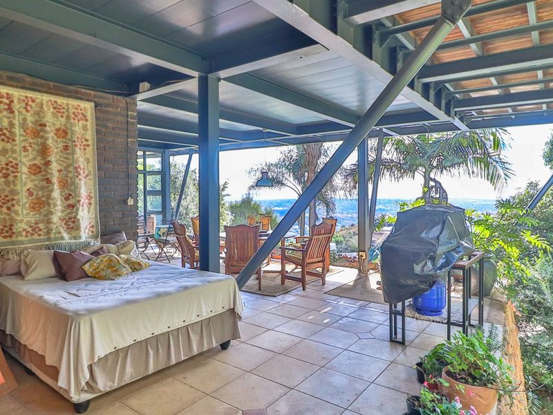 1 ensuite Bedroom with guest Bathroom House with Study To Let in Northcliff - Photo 2